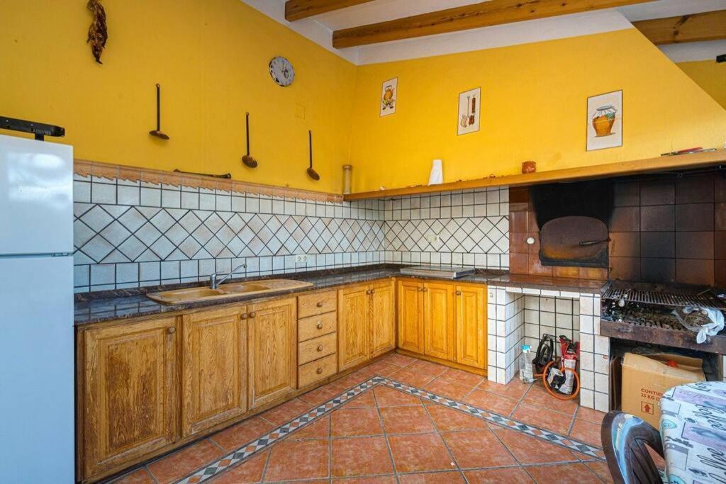 Villa Trossos Alcalali Ngoại thất bức ảnh
